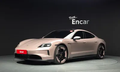 Porsche Taycan · 2025 год