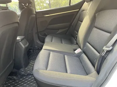 Hyundai Elantra 2018, 60000 км, за 28800 CNY - фото 9