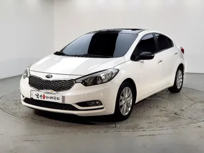 Kia K3 · 2013 год