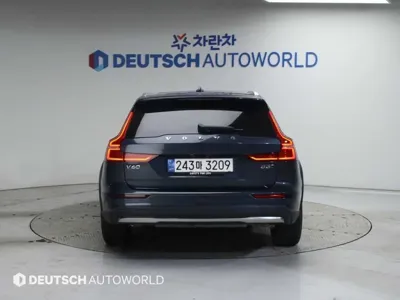 Volvo V60 2023, 46436 км, за 29900000 KRW