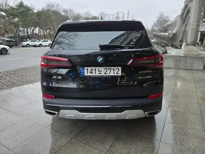 BMW X5 2023, 33000 км, за 77700000 KRW