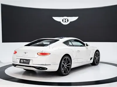 Bentley Continental 2022, 7000 км, за 2388000 CNY