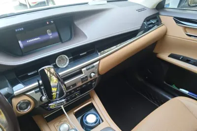 Lexus ES 2015, 130600 км, за 98026.73 CNY - фото 10