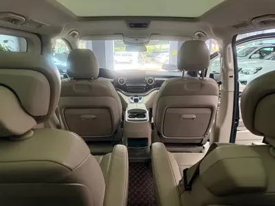 Mercedes-Benz V-Class 2017, 250000 км, за 105300 CNY