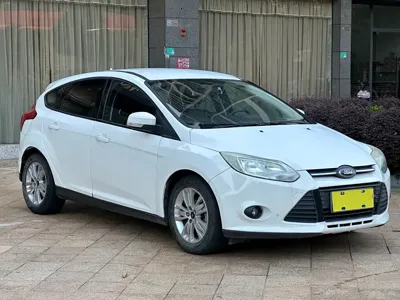 Ford Focus 2015, 140000 км, за 17500 CNY