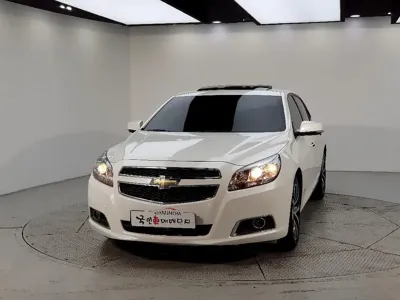ChevroletGMDaewoo Malibu 2014, 101618 км, за 2990000 KRW