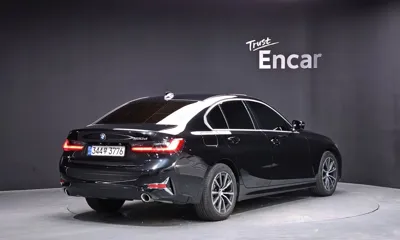 BMW 3-Series 2019, 104015 км, за 22300000 KRW