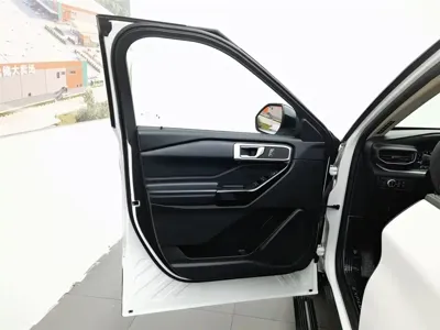 Ford Explorer 2021, 77900 км, за 131800 CNY - фото 8
