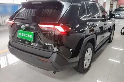 Toyota RAV4 2024, 8100 км, за 130820.12 CNY - фото 6