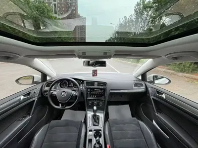 Volkswagen Golf 2018, 75800 км, за 65100 CNY - фото 16