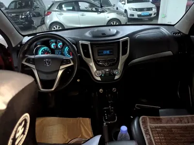 Changan CS35 2015, 115800 км, за 13300 CNY - фото 10