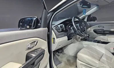 Kia Canival 2016, 226796 км, за 7400000 KRW - фото 10