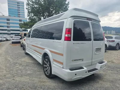 Chevrolet Express Van 2018, 111218 км, за 26500000 KRW - фото 2