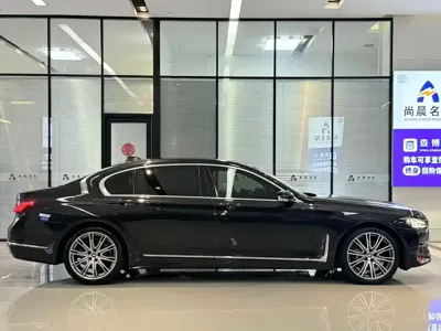 BMW 7 Series 2020, 95000 км, за 358800 CNY - фото 17