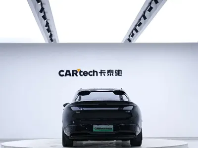 Zeekr 极氪007GT 2025, 17500 км, за 149000 CNY