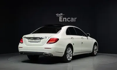 Mercedes-Benz E-Class 2019, 43520 км, за 31700000 KRW