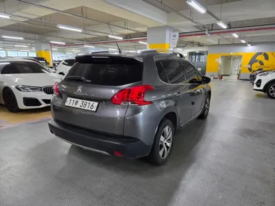 Peugeot 2008 2015, 214500 км, за 2890000 KRW