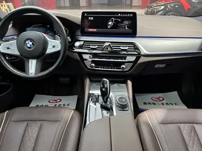BMW 5 Series 2023, 34000 км, за 245799 CNY - фото 11
