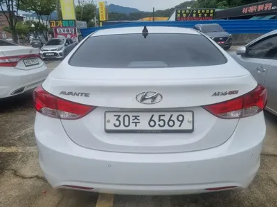 Hyundai Avante 2011, 140448 км, за 4500000 KRW
