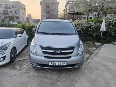 Hyundai Starex · 2012 год