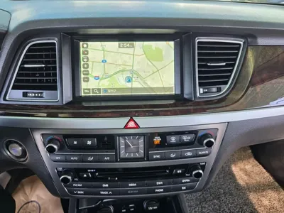 Hyundai Genesis 2016, 97796 км, за 12490000 KRW - фото 12