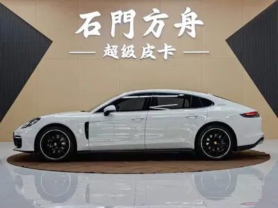 Porsche Panamera 2022, 65000 км, за 628000 CNY