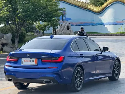BMW 3 Series 2019, 76000 км, за 105000 CNY