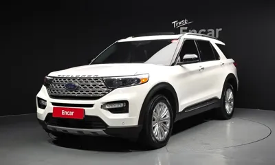 Ford Explorer · 2022 год