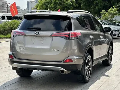 Toyota RAV4 2017, 120000 км, за 58800 CNY