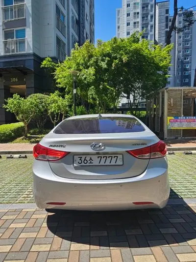 Hyundai Avante 2011, 170000 км, за 4900000 KRW