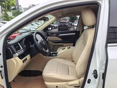 Toyota Highlander 2020, 60000 км, за 138800 CNY - фото 9