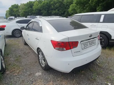 Kia Porte 2011, 246742 км, за 2000000 KRW - фото 3