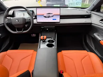 Changan UNI-V 2025, 1000 км, за 79800 CNY - фото 9