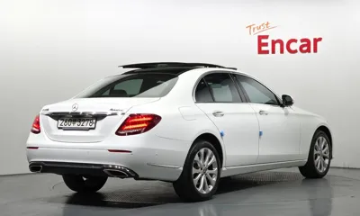 Mercedes-Benz E-Class 2019, 90551 км, за 27990000 KRW - фото 2