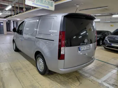 Hyundai Staria 2025, 35924 км, за 23800000 KRW