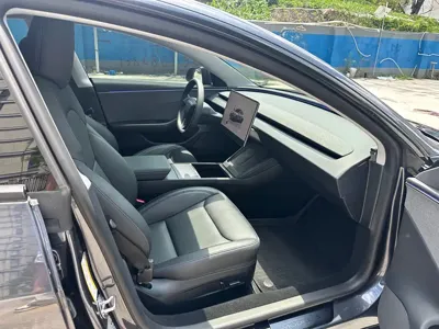 Tesla Model 3 2025, 40000 км, за 152800 CNY - фото 9