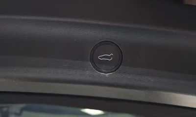 Tesla Model Y 2024, 49617 км, за 37990000 KRW - фото 31