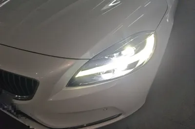 Volvo V40 2017, 68400 км, за 60528.17 CNY