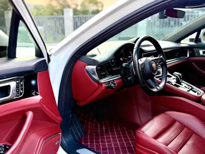 Porsche Panamera 2021, 60000 км, за 630000 CNY - фото 7