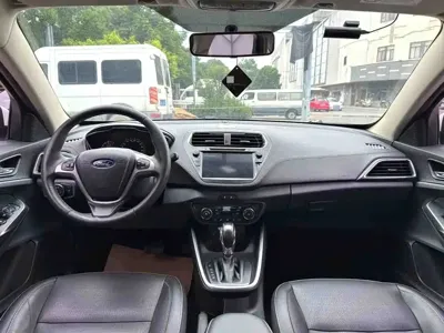 Ford Escort 2017, 103000 км, за 24800 CNY - фото 5
