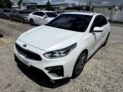 Kia K3 · 2019 год