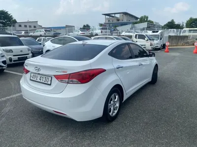 Hyundai Avante 2012, 150742 км, за 3300000 KRW