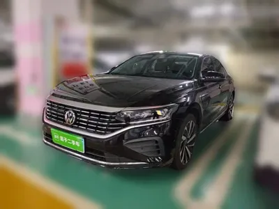 Volkswagen Passat 2024, 12000 км, за 117899 CNY