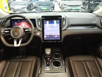 Hongqi Hongqi HS3 PHEV 2024, 11200 км, за 89700 CNY - фото 12