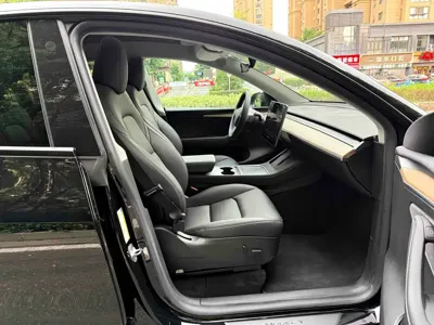 Tesla Model Y 2022, 64000 км, за 163800 CNY - фото 11