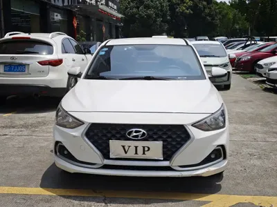 Hyundai Elantra 2019, 64000 км, за 38000 CNY