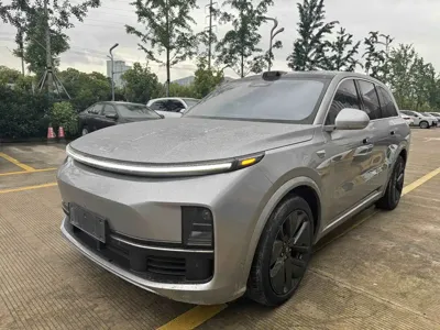 Li Auto Li L8 · 2022 год