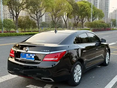 Buick LaCrosse 2015, 89000 км, за 21500 CNY