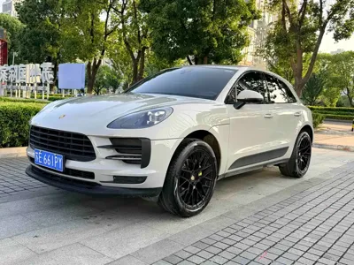 Porsche Macan · 2020 год