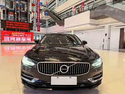 Volvo S90 2018, 120000 км, за 88800 CNY